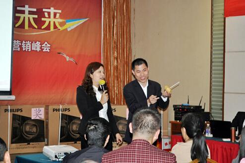 �Ř�ʿͿ��2015�������(j��ng)�N�̷���A�M��Ļ