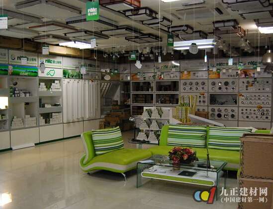 �����Ј�څ��� LED�̼�ԓ��ô�k��