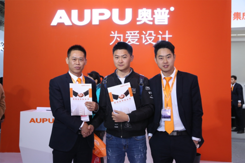 �W�ռ��������౱�������� ���𽡿��������x�L(f��ng)��