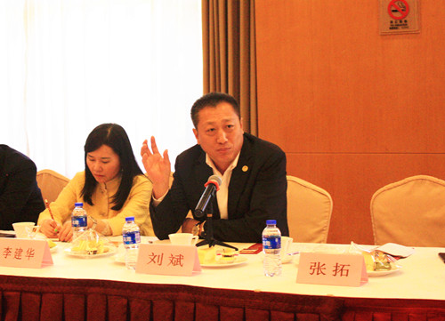 �Ϻ��|������������Gɫ������ˮϵ�y(t��ng)��Q�������g(sh��)��������