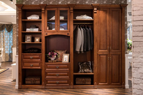 ��Ʒ�ƹ�ͬ�w������¹���I(y��)�c���M��ȫ��ͨ��ʽ