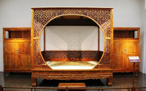 �ŵ�Ҿ��еľ���֮�O��̓��(sh��)���F(xi��n)�ַ�