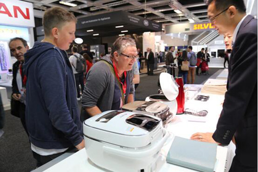 �Ї�ʮ��N�����Ʒ�Ƹ������������{�o��