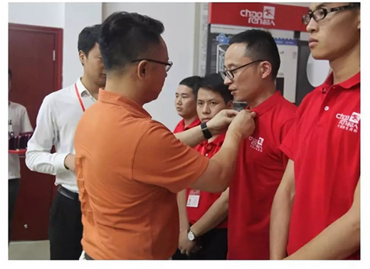 ���ˏN�l(w��i)���҂�����һ��(g��)���ڑ�(zh��n)��!