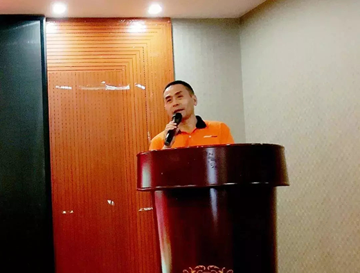 ���A�K�˱��Ƶ���վ�����������ҫ����Ĺ�â