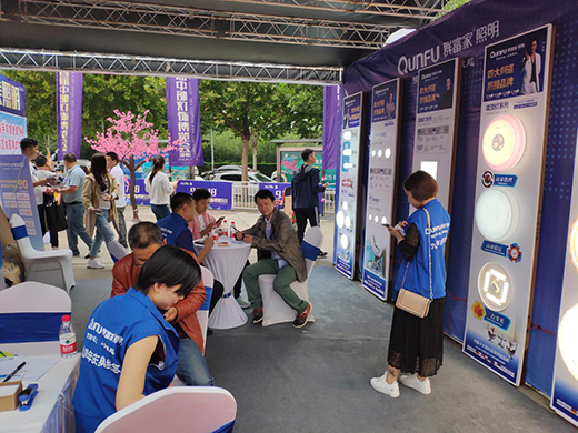 ����yʮ Ⱥ�������������׌��в�����[��