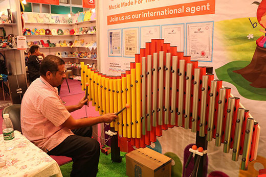 �������ĳ�Ƭ�C(j��) ���ŵ��Y�Ó����V����(hu��)֮�P��