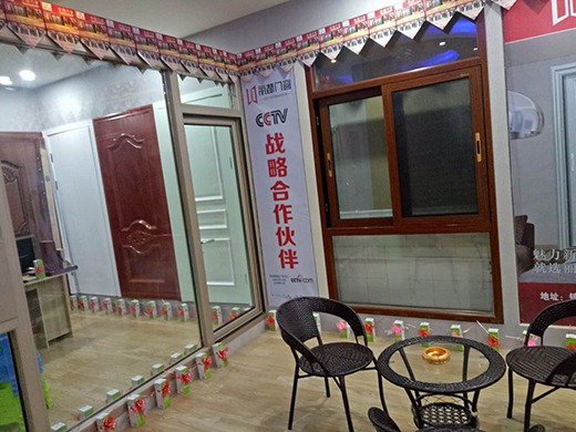 ����ף�R�����(zh��n)�������T�����u��ʢ���_�I(y��)!