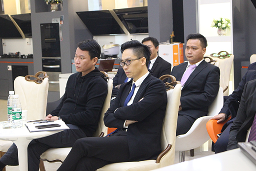 �������������^���_���� �۰ُN늸��e��(chu��ng)�°l(f��)չ����