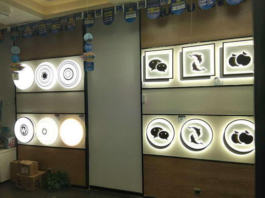 �F(xi��n)���Ҿ������I���ߣ��L���fǧ��Ⱥ������Ʒ���ː�