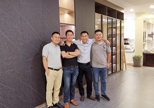 Ʒ��(��i)ȫ�ݶ��� �|ݸ�^(q��)��(j��ng)�N(xi��o)�̕�(hu��)�h�A�M��Ļ