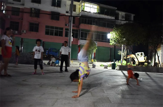 ̫�(y��ng)��·���c(di��n)�����Ӵ塰ҹ���