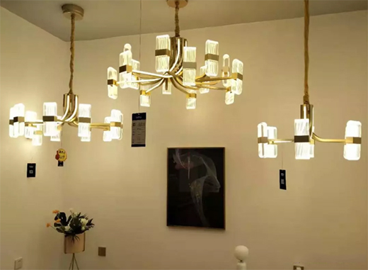 �Ҿ�������һƷ����Ħ���_(d��)��������첻һ�ӵĚW������