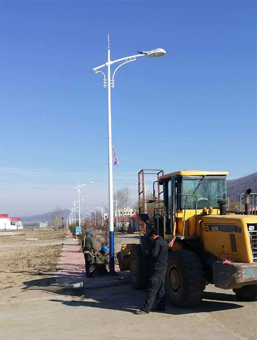 �����l(xi��ng)��̫���·�� ���c����Сɽ��