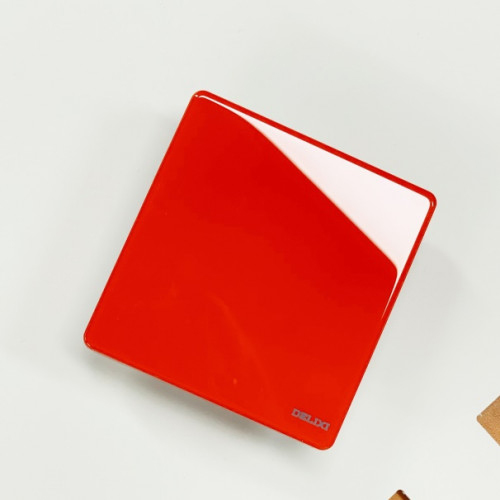 �����������������Ҿ�늚�������o(h��)������ɫ