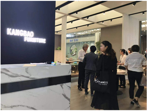 ���A֮�g�M�@��ʽ�O���������Ҿ��@�G�����Ϻ����H�Ҿ�չ