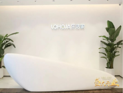 �߽��žӘ��׿�֣�׷�������������I(l��ng)���ǻ�֮��