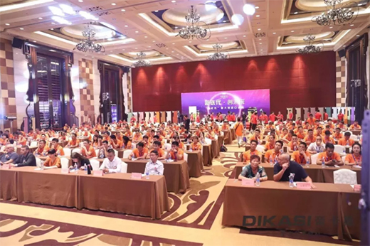 ���i������������С�ˇ�gͿ��