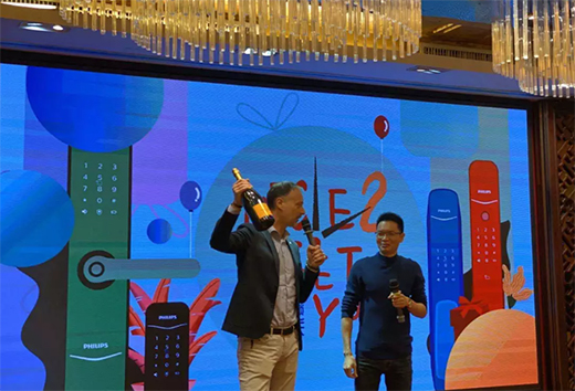 �w���������i2����c���wͬ������ل�(chu��ng)�x��!