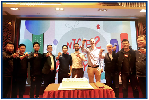 �w���������i2����c���wͬ������ل�(chu��ng)�x��!