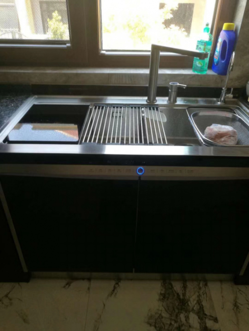 ���Ї�ʮ��ϴ��C(j��)Ʒ�ơ������ˣ����N��߀�o�F(xi��n)����ͥ