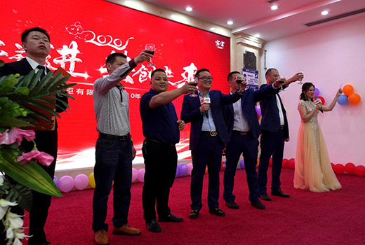 �y�ֲ��M(j��n)������(chu��ng)δ�� ������ȫ�ݶ������(hu��)ʢ��A�M��Ļ