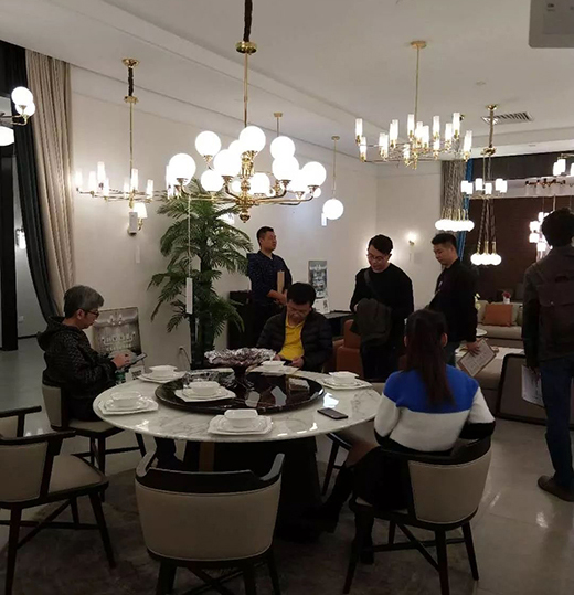 �������� ʥ�ΰ������ӭ����ُ�F(tu��n)