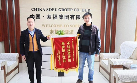 ����ľ�T(m��n)����(l��i)�ԺϾ�̩����һ����x�ź�һ���\��!