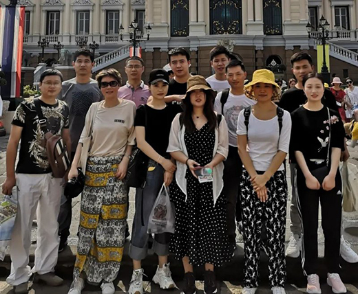 ����ͬ�ģ��w���������i�c��(j��ng)�N�̔y���A��(zh��n)2020