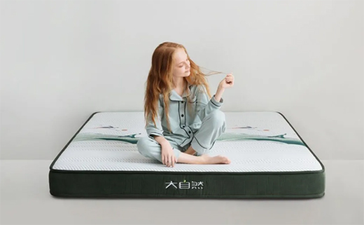 ����Ȼ���|����׷��(m��ng)�������ē������˯���_(k��i)ʼ