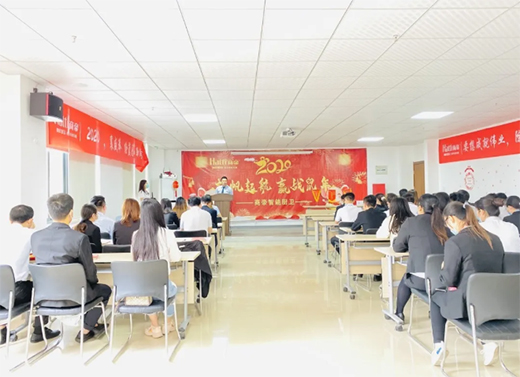 �R�ąf(xi��)����ͬ�۹���(j��)���̵����܏N�l(w��i)���·݆T�����ô��(hu��)