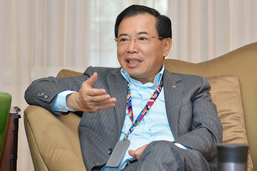 全國(guó)人大代表、TCL董事長(zhǎng)李東生：產(chǎn)業(yè)重構(gòu)會(huì)影響中國(guó)企業(yè)，但全球化不會(huì)改變