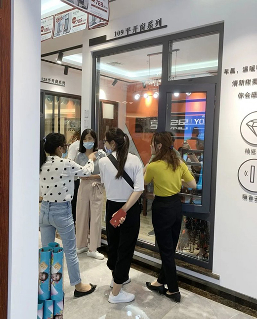 ����ͬ��(ch��ng)PK��ԣ���T�����(sh��)��焓(chu��ng)�ѿ�(j��)