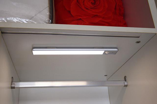 �Ҿ�����؂����֮�����׹�LED���ܸБ������Ҹ��НM�M