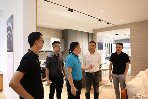 ���l(w��i)�ذ��(zh��n)�Ժ�������AI���������x���T�������K��������!