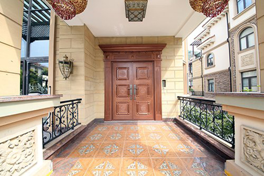 以匠人之心，展現(xiàn)歐華尊邸鑄鋁門的魅力