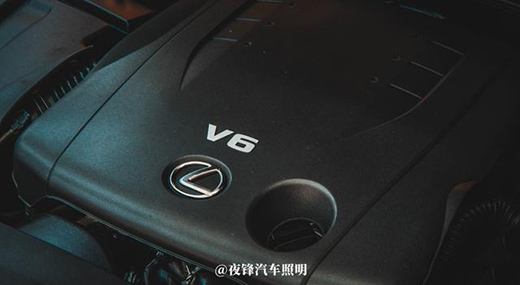 �׿��_˹IS250܇������ҹ�hLED�·��ҹҫ�桸�е�܇����