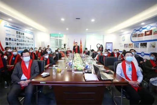 ��ʹ�� �C�� �ֵ�����ʽ���v���Ճ����硱���xƽ�_