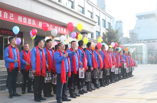 ʥ��ܘI(y��)¡���e���N(xi��o)�۽�(j��ng)�������xʽ