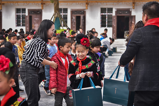 ������(li��n)���Ї���ؚ������_չ������Ůͯ���W(xu��)�Ŀ��