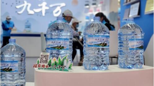 打造品牌差異化，九千萬山泉深入人心