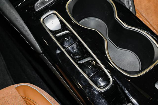 չ����ȫLEDβ������(n��i)��S��18�ȡ�ƫ�ã��e�˰�����S