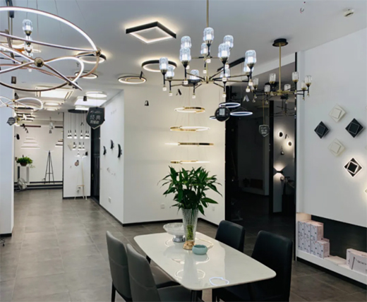 �x���ɂ�������L���L����ꖶ���