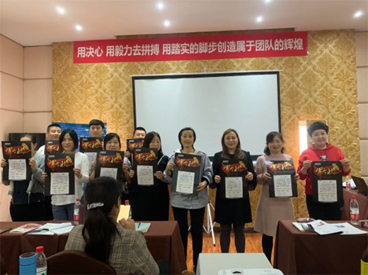 ��˹���l(w��i)ԡ20����(li��n)��(d��ng)��ٻ��(d��ng)ϯ���A���^(q��)��