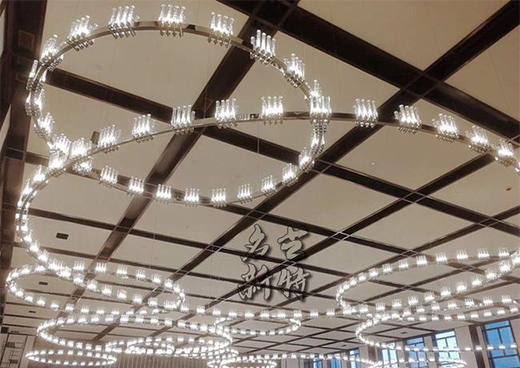 һ��M(m��n)���������ğ���������g���Ƴ���ͬ�Շ�