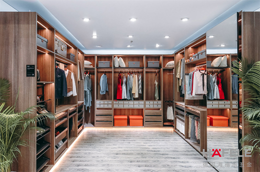 CBDչ�M(j��n)�Еr(sh��)| ģ�K���ռ{��ԽסԽ�ϰa���N����ñ�g