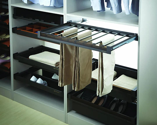 CBDչ�M(j��n)�Еr(sh��)| ģ�K���ռ{��ԽסԽ�ϰa���N����ñ�g