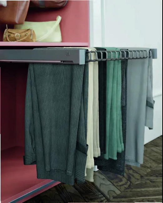 CBDչ�M(j��n)�Еr(sh��)| ģ�K���ռ{��ԽסԽ�ϰa���N����ñ�g