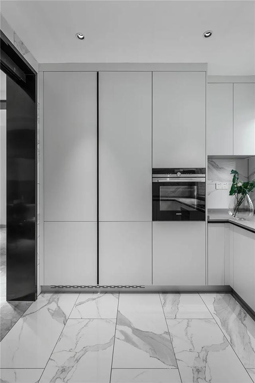 �����h(yu��n)��ֹ��ɫ���x����׌�N�������¸߶�