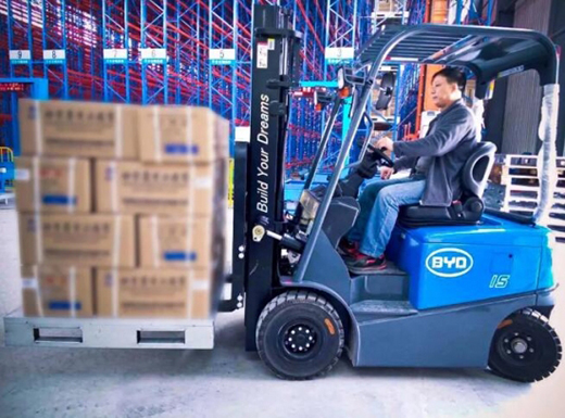 ���ǡ��ڱ��У��ȁ��ϲ�܇���조���������ơ����\(y��n)��δ��